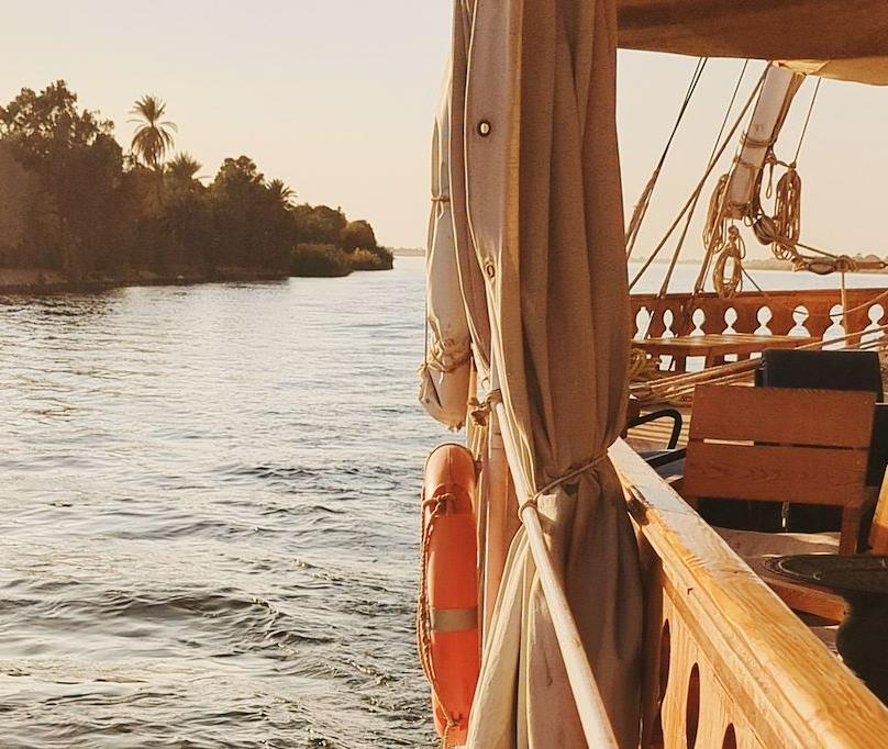  Simone Anne Oakland / Stocksy  - Bateau en Egypte 