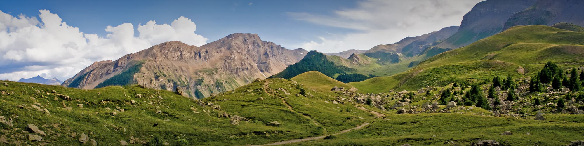 Montagne Alpes du Sud © Uolir / Adobe Stock