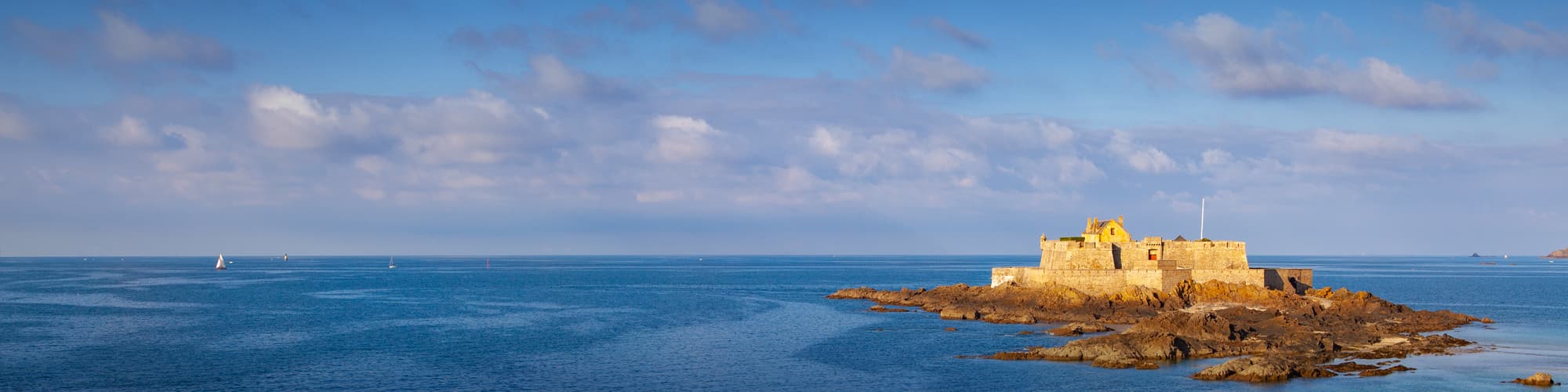 Navigation Bretagne - Normandie © CaptureLight