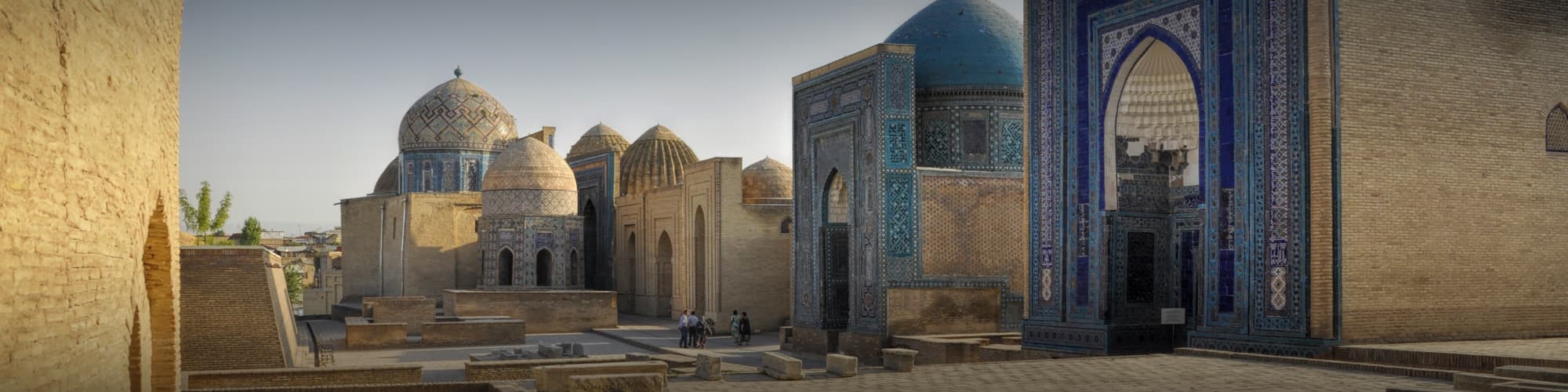 Voyage en groupe Ouzbekistan © MisoKnitl/iStock