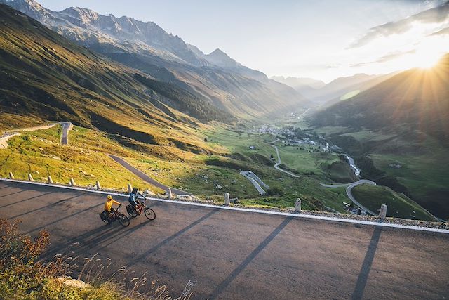 VTT / Gravel : Sur les traces du Glacier Express en VTT Voyage Sur les traces du Glacier Express en VTT