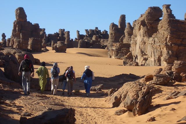 Voyage : Tassili, mémoires de pierres et de sable Voyage Tassili, mémoires de pierres et de sable
