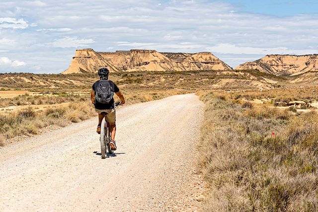 Désert : Mallos de Riglos et le désert des Bardenas Reales Voyage Mallos de Riglos et le désert des Bardenas Reales