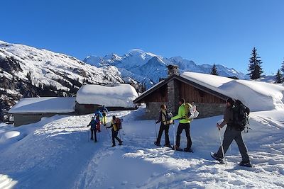 La vallée du Mont-Blanc en raquettes