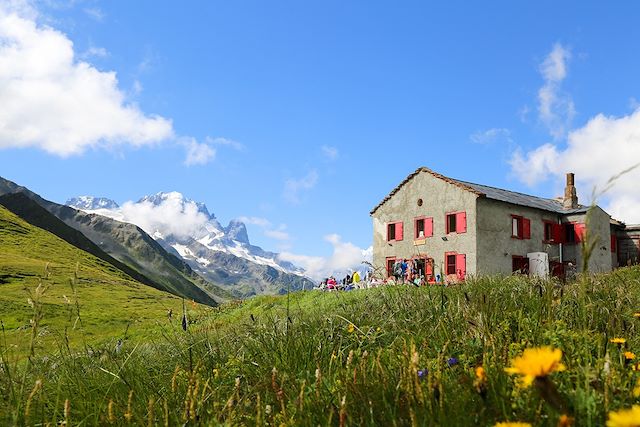 Trek : Le tour du Mont-Blanc (7 étapes) Voyage Le tour du Mont-Blanc (7 étapes)