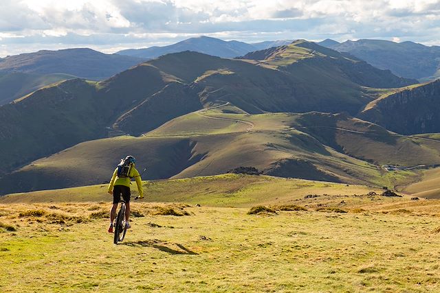 VTT / Gravel : A la découverte du Pays basque en VTT électrique Voyage A la découverte du Pays basque en VTT électrique
