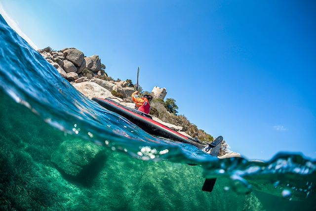 Kayak et canoë : Les criques cachées de Corse en kayak Voyage Les criques cachées de Corse en kayak