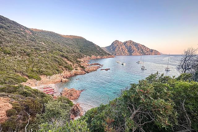 Kayak et canoë : Les calanques de l'île de Beauté Voyage Les calanques de l'île de Beauté