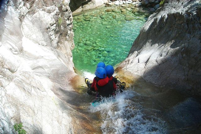 Multi-activités : Kayak, canyon et rando en Corse Voyage Kayak, canyon et rando en Corse