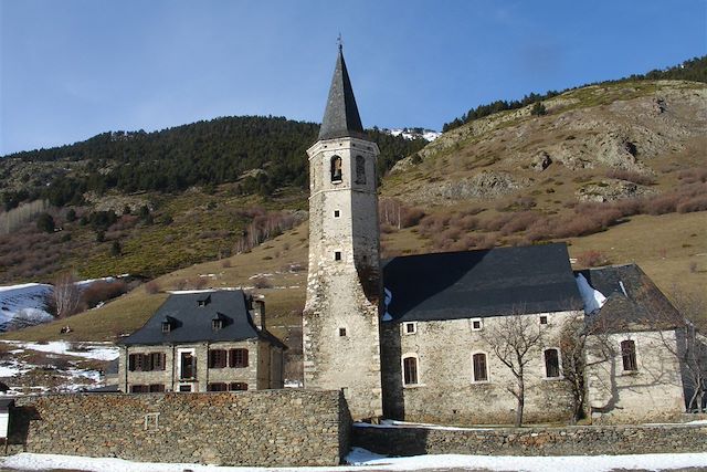 Encantats : Nouvel an traditionnel en Val d’Aran Voyage Nouvel an traditionnel en Val d’Aran