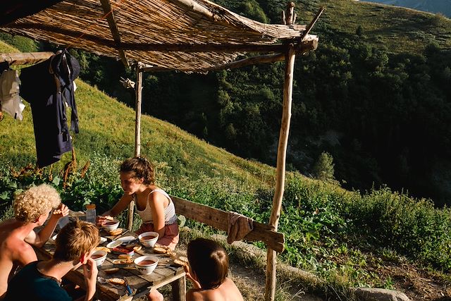 Voyage : camp famille - randos, canyons et vie d'alpage Voyage camp famille - randos, canyons et vie d'alpage