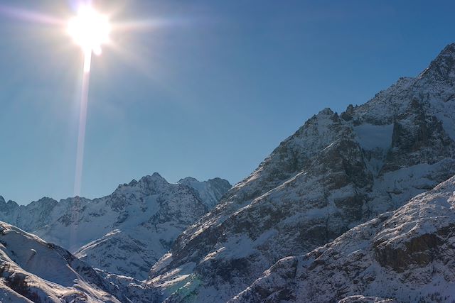 Voyage La traversée sauvage des Écrins en raquettes