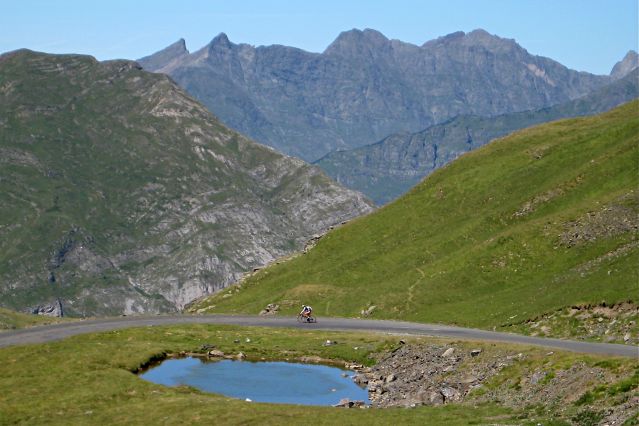 Voyage La traversée des Pyrénées en vélo de route