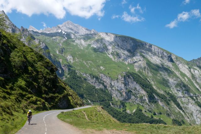 Voyage La traversée des Pyrénées en vélo de route