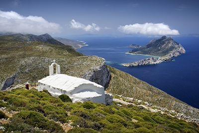 Santorin, Amorgos et Naxos : entre mer et montagne