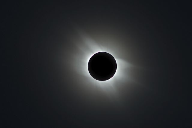 Voyage Point 535 : L'éclipse du bout du monde