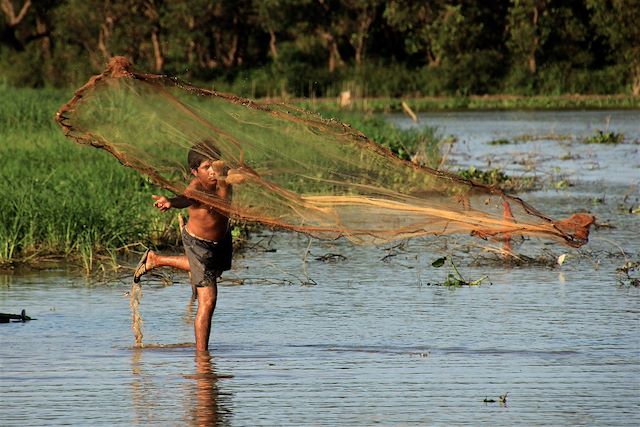 Phnom Kulen : Le Cambodge à vélo, entre immersion et rencontre Voyage Le Cambodge à vélo, entre immersion et rencontre