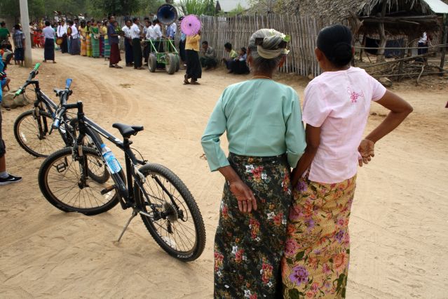 Voyage A vélo sur les sentiers birmans 3