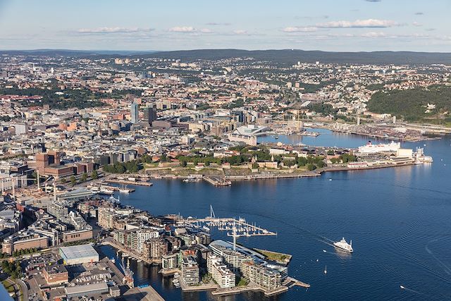 Voyage : D'Oslo à Bergen en train et magnifique Sognefjord Voyage D'Oslo à Bergen en train et magnifique Sognefjord