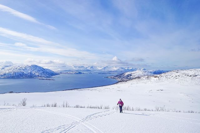 Voyage : Multi-activités hivernales sur l'île de Senja Voyage Multi-activités hivernales sur l'île de Senja