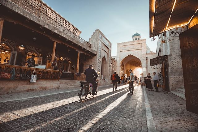 Forêts, collines, rivières et lacs : L'Ouzbékistan en VTT, de Boukhara à Samarcande Voyage L'Ouzbékistan en VTT, de Boukhara à Samarcande