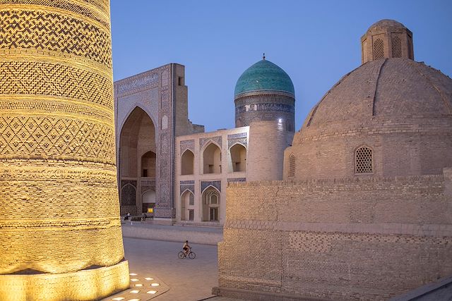 Forêts, collines, rivières et lacs : L'Ouzbékistan en VTT, de Boukhara à Samarcande Voyage L'Ouzbékistan en VTT, de Boukhara à Samarcande