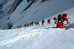 Sherpas les vrais héros de l'Everest Sherpas les vrais héros de l'Everest
